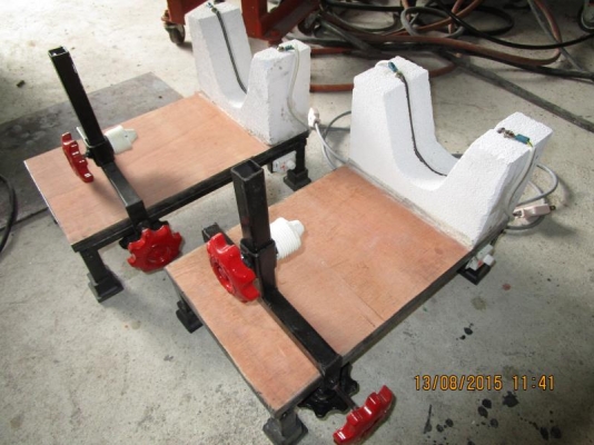 เครื่องตัดขวดแก้ว ด้วยเส้นความร้อน (รุ่นนี้ไม่ทำแล้ว) เปลี่ยนเป็น เครื่องตัดขวดV.2 เข้าชมได้ในเฟสบุ๊ค "ตัดขวดแก้วสวยงาม"