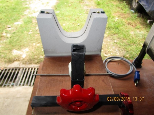 เครื่องตัดขวดแก้ว ด้วยเส้นความร้อน (รุ่นนี้ไม่ทำแล้ว) เปลี่ยนเป็น เครื่องตัดขวดV.2 เข้าชมได้ในเฟสบุ๊ค "ตัดขวดแก้วสวยงาม"