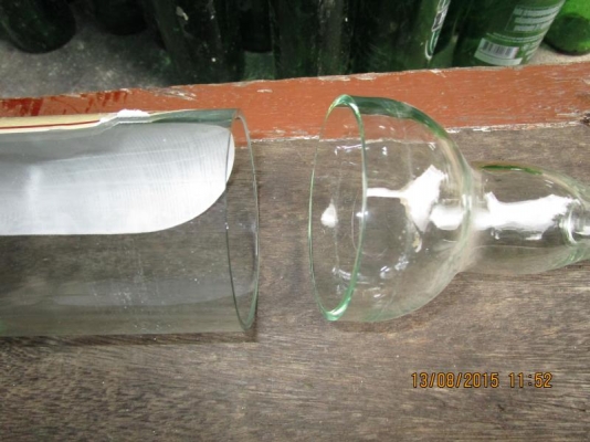 เครื่องตัดขวดแก้ว ด้วยเส้นความร้อน (รุ่นนี้ไม่ทำแล้ว) เปลี่ยนเป็น เครื่องตัดขวดV.2 เข้าชมได้ในเฟสบุ๊ค "ตัดขวดแก้วสวยงาม"