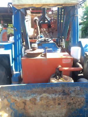 ขายรถไถ FORD รุ่น 6010 ขายรถไถ FORD รุ่น 6010