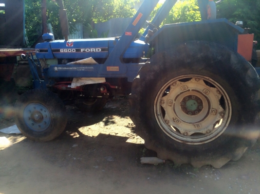 ขายรถไถ FORD รุ่น 6010 ขายรถไถ FORD รุ่น 6010