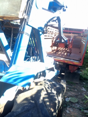 ขายรถไถ FORD รุ่น 6010 ขายรถไถ FORD รุ่น 6010