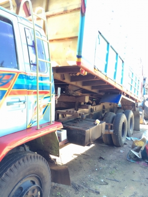 ขายล็อคกี้ 240 2เพลา ดั้ม เครื่่องดี เกียร์ดี พร้อมใช้งาน ขายล็อคกี้ 240 2เพลา ดั้ม เครื่่องดี เกียร์ดี พร้อมใช้งาน