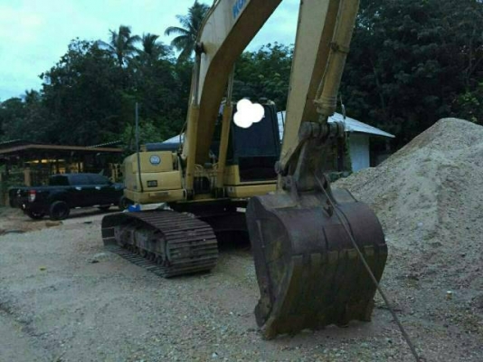 ขายรถแบคโฮ KOMATSU PC200-8 เอกสารเล่ม 9000 กว่า ชม.ราคา 1500000