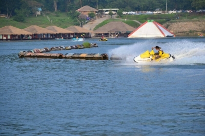 ขายถูกๆแบบแบ่งเพื่อนๆสมาชิกไปเล่นเจ็ท Seadoo SPX800 ปี 98