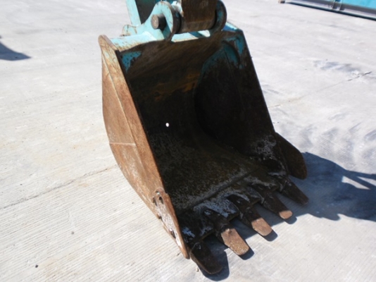 ขายรถแม็คโคร KOBELCO SK135SR-1ES สนใจติดต่อ หนึ่ง 061-4194021