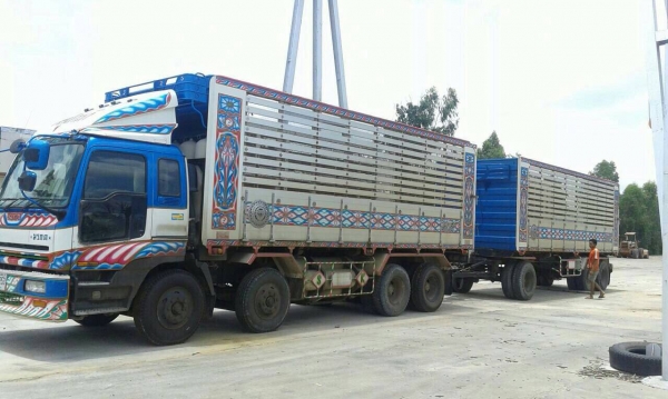 Isuzu 320 hp ขายทั้งพ่วงจ้า Isuzu 320 hp ขายทั้งพ่วงจ้า