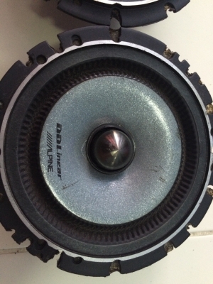 ลำโพงAlpine DDL-166A 6.5นิ้ว 2ทาง 160W กรวยกระดาษ ขอบขยัก โดมแหลมตรงกลาง โครงหล่อ แม่เหล็กนีโน มือ2 ญี่ปุ่น