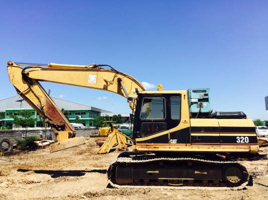 ขาย CAT 320V.1 พร้อมหัวดูดแม่เหล็ก รถสวยช่วงล่างเต็มครับ