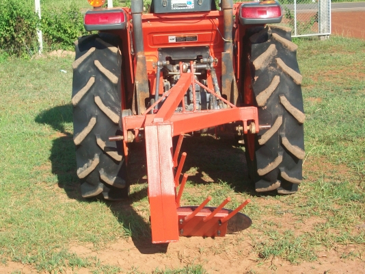 ขายผานขุดมันไม่ต้องเลื่อนหาตำแหน่งร่องให้ยุ่งยากครับมีทั้งแบบทูอินวันยกร่องและขุดใช้โครงเดียวกันครับ