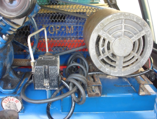 ขายปั๊มลม TIGER รุ่น TG-2 ขนาด 1/2 แรง 64 ลิตร