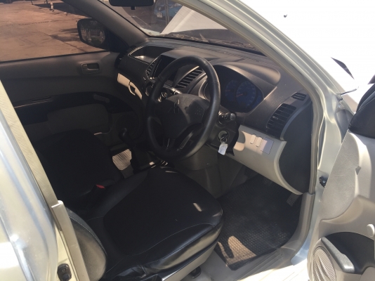 ขายรถพร้อมใช้งานมือเดียวพร้อมลุยรถปี2008