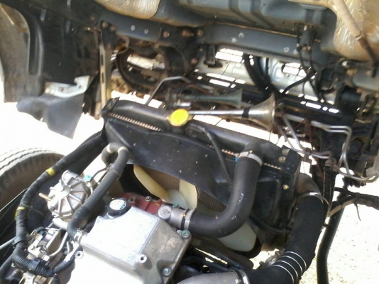 ขาย6ล้อHINO MEGA500ยูโร3ปี58 เครื่อง175 กระบะยาว6.50เมตร