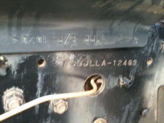 ขาย6ล้อHINO MEGA500ยูโร3ปี58 เครื่อง175 กระบะยาว6.50เมตร