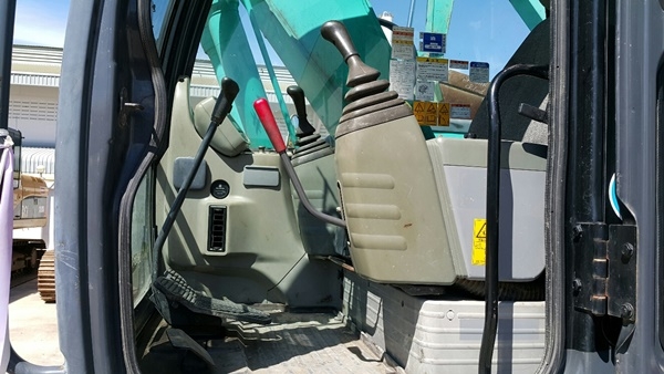 KOBELCO SK135SR-1ES สนใจติดต่อ หนึ่ง 061-4194021‪