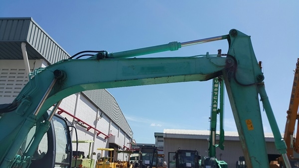 KOBELCO SK135SR-1ES สนใจติดต่อ หนึ่ง 061-4194021‪