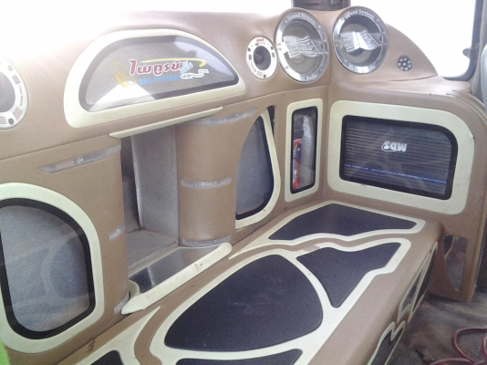 อีซูซุตอนครึ่ง