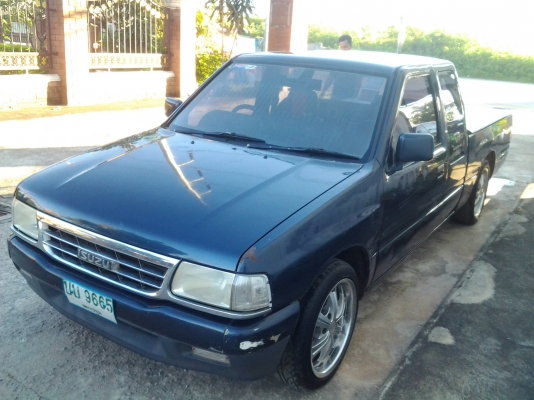 อีซูซุตอนครึ่ง