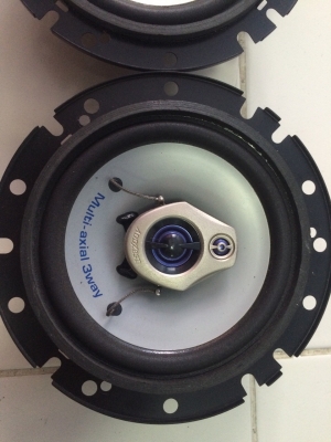 ลำโพง Addzest SRT136Y 6.5นิ้ว 3ทาง 130W กรวยโพลี เสียงกลาง แหลม ชัด ใส หวาน นุ่ม สภาพสวย มือ2 ญี่ปุ่น