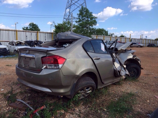 นิวส์ซิดตี้ ปี09 เล่มลอยได้เลยหรือเเยกขายทุกอย่างสนใจอะไหลสอบถามได้มีหลายรุ่นทั้งเก๋งเเละกระบะรับซื้อรถอุบัตเหตุทุกสภาพ