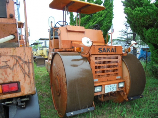 ขาย 3 ล้อเหล็ก SAKAI R2S นำเข้าจากประเทศญี่ปุ่น สนใจติดต่อ อำพล 090-9694506, 080-3031241