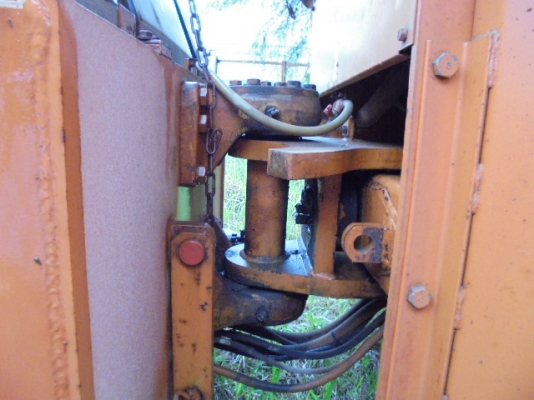 ขาย 3 ล้อเหล็ก SAKAI R2S นำเข้าจากประเทศญี่ปุ่น สนใจติดต่อ อำพล 090-9694506, 080-3031241