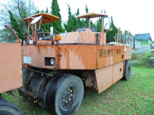 ขายรถบดล้อยาง SAKAI TS200 สภาพพร้อมใช้นำเข้าจากประเทศญี่ปุ่น ติดต่อ อำพล 090-9694506, 080-3031241 ขายรถบดล้อยาง SAKAI TS200 สภาพพร้อมใช้นำเข้าจากประเทศญี่ปุ่น ติดต่อ อำพล 090-9694506, 080-3031241