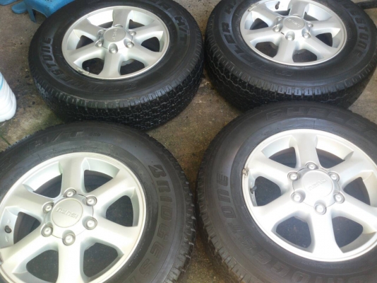 ล้อ isuzu ขอบ 16 พร้อมยาง 245 70 16 ชุดล่ะ 4,800