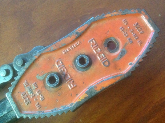 ขายประแจโซ่รุ่นงานหนัก Vintage Ridgid no.3229 ขนาด 1/4"- 2 1/2" (Slovenia England) ขายราคาพิเศษ 3,000 บาท ขายประแจโซ่รุ่นงานหนัก Vintage Ridgid no.3229 ขนาด 1/4"- 2 1/2" (Slovenia England) ขายราคาพิเศษ 3,000 บาท