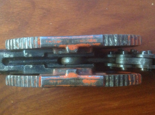 ขายประแจโซ่รุ่นงานหนัก Vintage Ridgid no.3229 ขนาด 1/4"- 2 1/2" (Slovenia England) ขายราคาพิเศษ 3,000 บาท ขายประแจโซ่รุ่นงานหนัก Vintage Ridgid no.3229 ขนาด 1/4"- 2 1/2" (Slovenia England) ขายราคาพิเศษ 3,000 บาท