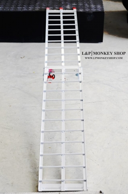 ❤ ｡◕‿◕｡ของ Lot ใหม่จะเข้าแล้ว  บันไดอลูมิเนียม  ขึ้น รถ มอไซ โปรโมชั่นเพียง 2800 บาท ลดจาก 48**  จำนวนจำกัดของเข้าแล้วครับ บันได ขึ้น รถ มอไซ โปรโมชั่นเพียง 3800 บาท ลดจาก 4800  ถูกที่สุด