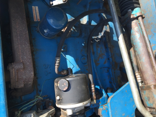 ขายFORD 7610 2เพลา สภาพพร้อมใช้ อุปกรณ์2ชิ้นติดรถ