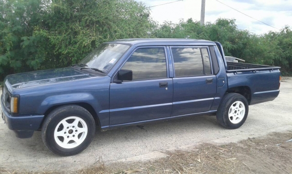 Mitsubishi Cyclone 4 ประตู เครื่อง 4D56 เสียงเพราะไม่เขก รถสภาพสวย ทั้งภายใน ภายนอก พร้อมใช้ แอร์เย็น