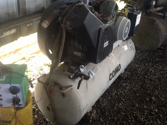 ปั้มลมสภาพดีเข้าจากญี่ปุ่น พร้อมใช้ราคาไม่แพงต่อรองได้ครับ