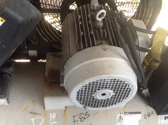 ปั้มลมสภาพดีเข้าจากญี่ปุ่น พร้อมใช้ราคาไม่แพงต่อรองได้ครับ