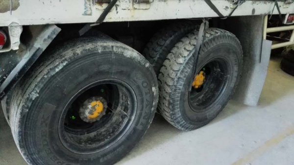 สิบล้อมือสองเพลาเดียว,Isuzu Rocky 195 เดิมๆ ห้างแท้,ปี 42 ,คัสซีสวย,ยางเต็ม,ทีฟฟี้,พาวเวอร์