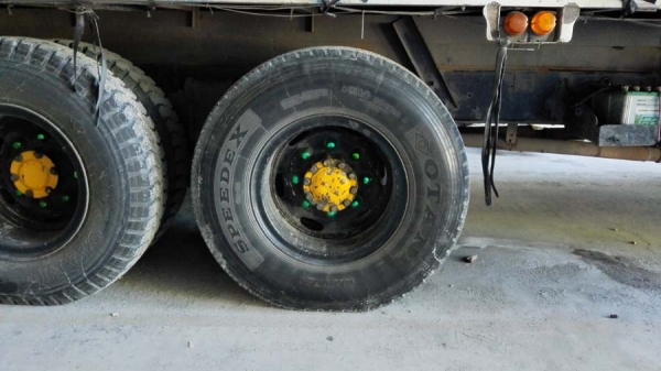 สิบล้อมือสองเพลาเดียว,Isuzu Rocky 195 เดิมๆ ห้างแท้,ปี 42 ,คัสซีสวย,ยางเต็ม,ทีฟฟี้,พาวเวอร์