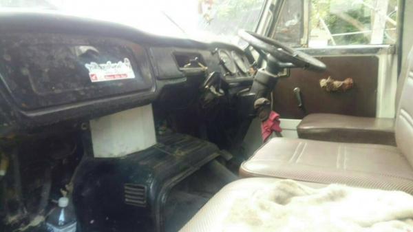 รถหกล้อ  KM525   เครื่อง WO4D 117 แรง รถพร้อมใช้งาน เครื่องดี คันชีสวย ภาษีเต็ม เอกสารพร้อมโอน