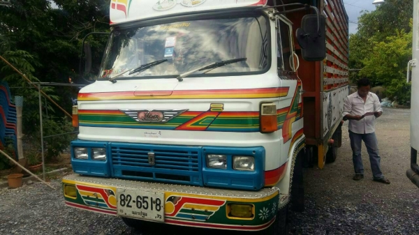 รถหกล้อ  KM525   เครื่อง WO4D 117 แรง รถพร้อมใช้งาน เครื่องดี คันชีสวย ภาษีเต็ม เอกสารพร้อมโอน