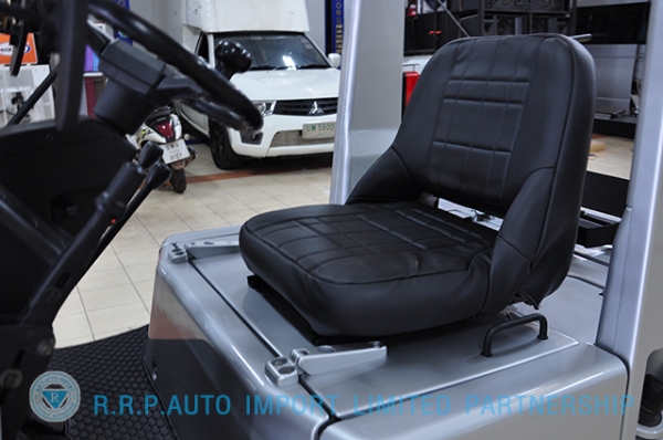 ขายรถโฟล์คลิฟท์มือสอง NISSAN รุ่น H01 ราคา165,000 บาทนำเข้าจากประเทศญี่ปุ่น 100\% ไม่เคยใช้งานในประเทศไทย