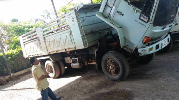 สิบล้อ อีซูซุ ร็อค195นางฟ้า ปี39 ดั้มสามมิตร 2เพาสโลส สภาพดีพร้อมใช้งาน ทะเบียนพร้อมโอน ราคา790,000บ ต่อรองได้