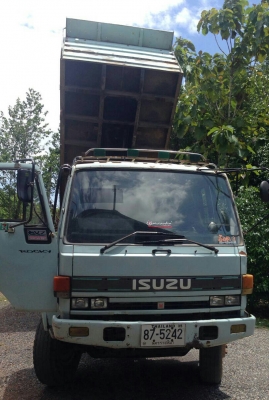 สิบล้อ อีซูซุ ร็อค195นางฟ้า ปี39 ดั้มสามมิตร 2เพาสโลส สภาพดีพร้อมใช้งาน ทะเบียนพร้อมโอน ราคา790,000บ ต่อรองได้