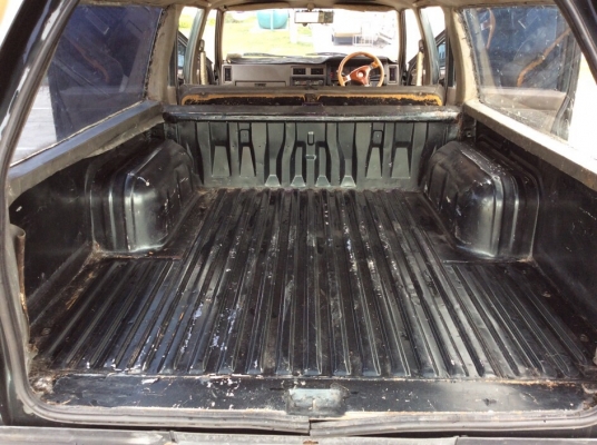 ขายรถนิสสัน บิ๊กเอ็มแวน ปี90 เครื่องดีเซล TD25 เกียร์ธรรมดา เพาเวอร์ ภายในสวยเดิมๆสะอาด แอร์เย็น ตัวถังสวยสีเงาสวย ลอนกระบะหลังสวย คัสซีสวยไม่มีผุ ห้องเครื่องเดิม เครื่องแน่น ช่วล่างดี ยางดี รถขับดีครับ ใช้งานได้เลยครับ ขายถูก ขายรถนิสสัน บิ๊กเอ็มแวน ปี90 เครื่องดีเซล TD25 เกียร์ธรรมดา เพาเวอร์ ภายในสวยเดิมๆสะอาด แอร์เย็น ตัวถังสวยสีเงาสวย ลอนกระบะหลังสวย คัสซีสวยไม่มีผุ ห้องเครื่องเดิม เครื่องแน่น ช่วล่างดี ยางดี รถขับดีครับ ใช้งานได้เลยครับ ขายถูก