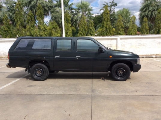 ขายรถนิสสัน บิ๊กเอ็มแวน ปี90 เครื่องดีเซล TD25 เกียร์ธรรมดา เพาเวอร์ ภายในสวยเดิมๆสะอาด แอร์เย็น ตัวถังสวยสีเงาสวย ลอนกระบะหลังสวย คัสซีสวยไม่มีผุ ห้องเครื่องเดิม เครื่องแน่น ช่วล่างดี ยางดี รถขับดีครับ ใช้งานได้เลยครับ ขายถูก ขายรถนิสสัน บิ๊กเอ็มแวน ปี90 เครื่องดีเซล TD25 เกียร์ธรรมดา เพาเวอร์ ภายในสวยเดิมๆสะอาด แอร์เย็น ตัวถังสวยสีเงาสวย ลอนกระบะหลังสวย คัสซีสวยไม่มีผุ ห้องเครื่องเดิม เครื่องแน่น ช่วล่างดี ยางดี รถขับดีครับ ใช้งานได้เลยครับ ขายถูก