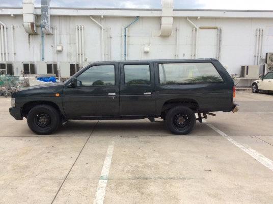 ขายรถนิสสัน บิ๊กเอ็มแวน ปี90 เครื่องดีเซล TD25 เกียร์ธรรมดา เพาเวอร์ ภายในสวยเดิมๆสะอาด แอร์เย็น ตัวถังสวยสีเงาสวย ลอนกระบะหลังสวย คัสซีสวยไม่มีผุ ห้องเครื่องเดิม เครื่องแน่น ช่วล่างดี ยางดี รถขับดีครับ ใช้งานได้เลยครับ ขายถูก ขายรถนิสสัน บิ๊กเอ็มแวน ปี90 เครื่องดีเซล TD25 เกียร์ธรรมดา เพาเวอร์ ภายในสวยเดิมๆสะอาด แอร์เย็น ตัวถังสวยสีเงาสวย ลอนกระบะหลังสวย คัสซีสวยไม่มีผุ ห้องเครื่องเดิม เครื่องแน่น ช่วล่างดี ยางดี รถขับดีครับ ใช้งานได้เลยครับ ขายถูก