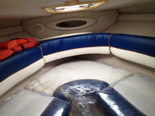 เรือ MAXUM 23 ฟุต เคบิ้น เครื่อง 5.7 V8