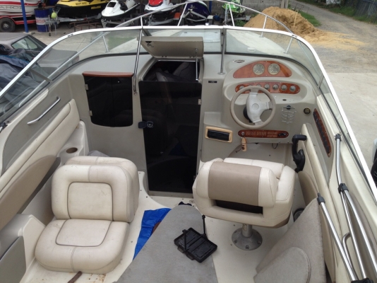 เรือ MAXUM 23 ฟุต เคบิ้น เครื่อง 5.7 V8