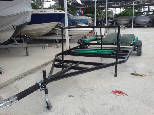 ขายถูกเทเลอร์ใหม่เอี่ยม ยังไม่เคยใช้งาน ใส่Jetได้3ลำ หรือจะแปลงใส่เรือ17-18ฟุตก็สบาย อุปกรณ์ใหม่หมดทุกชิ้น 28,000 บาท