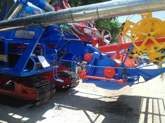 รถเกี่ยว ไทยเส็ง เดี่ยวทรนง  12HT โซ่ D2  48 ข้อ  ราคา  750,000  บาท