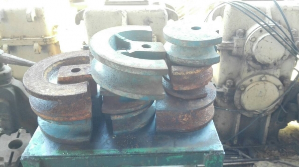 ====== Sold Out!! ====== ดัดท่อไอเสีย 1-3 นิ้ว มอเตอร์ 5 HP. ไฟ 380 V. อุปกรณ์ ลูกดัด 11 ลูก สวยสด!! โทร 089-2499-123 นครปฐม